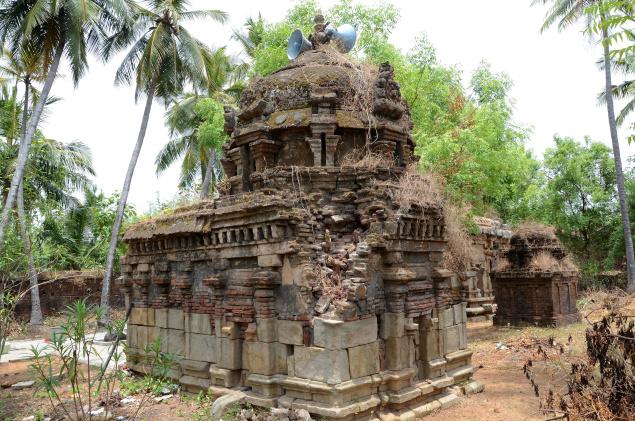 1,000-year-old Chola-era temple facing threat of demolition – The Hindu