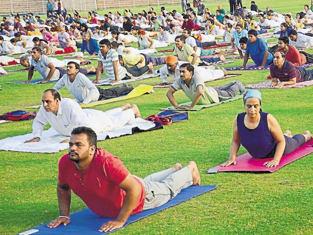 Special 400 with Modi on Int’l Yoga Day: UT admn forms committee