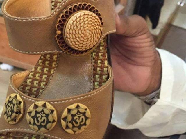 Hindus, Pakistan, Shoes, Om