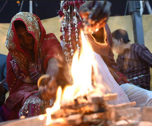 Married Hindu girl remarried to elderly man by karachi court in Pakistan
