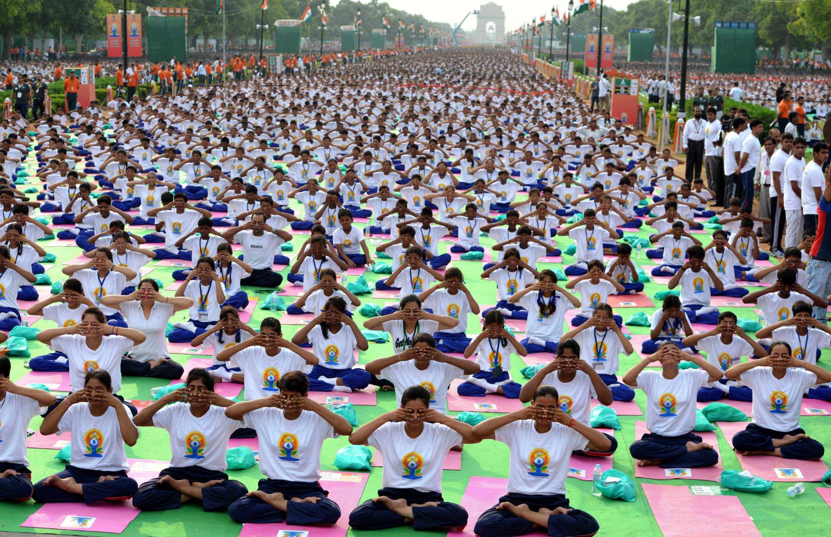 50,000 yoga professionals to be certified in 3 years – The Hindu