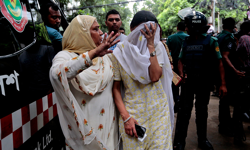 Dhaka cafe attackers spared hostages who could recite Quran – DAWN