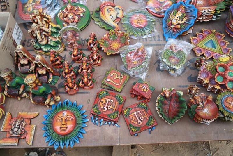 this-diwali-visit-kumhar-colony-and-light-up-a-potters-life-5