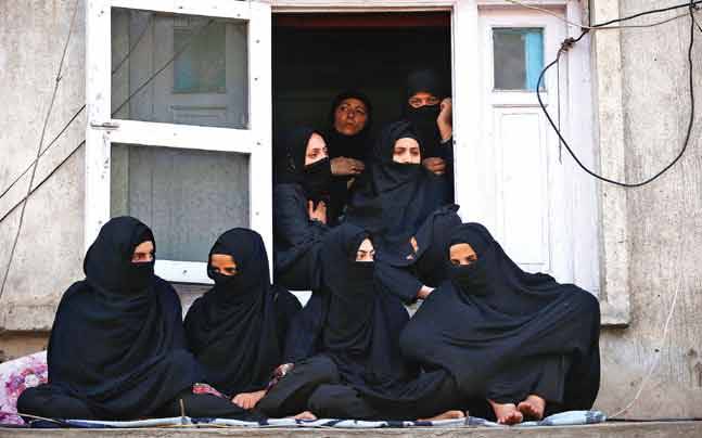 Triple talaq: 1 million Muslim women sign RSS-backed petition against the practice | India Today