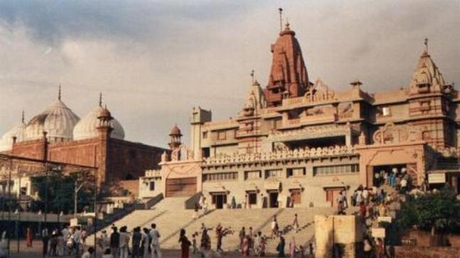 Posters threatening destruction of major temples appear in UP’s Mathura | India Today